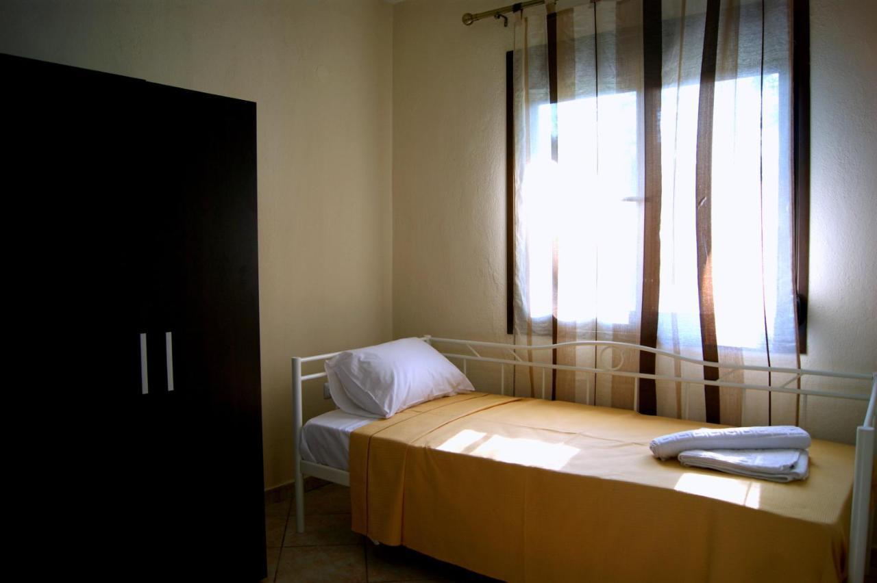 Simplicity At Iris Accommodation Psakoudia Bilik gambar